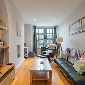 https://apt-quarters-belgravia.belfasthotelsireland.com
