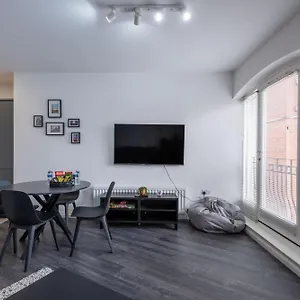 https://luxury-1br-cathedral-quarter-apt-city-views.belfasthotelsireland.com
